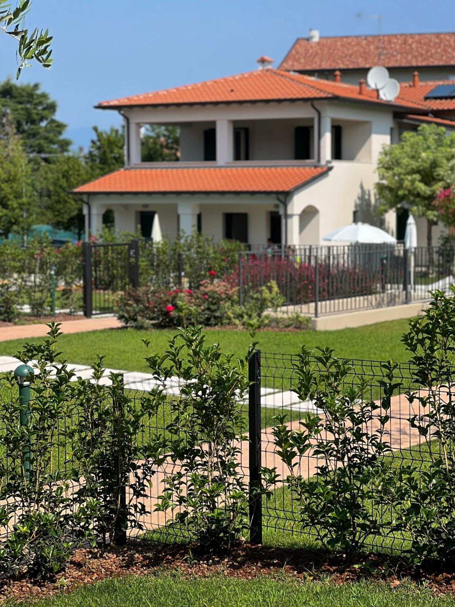 Residence Fiore Rosso Sirmione Exterior photo