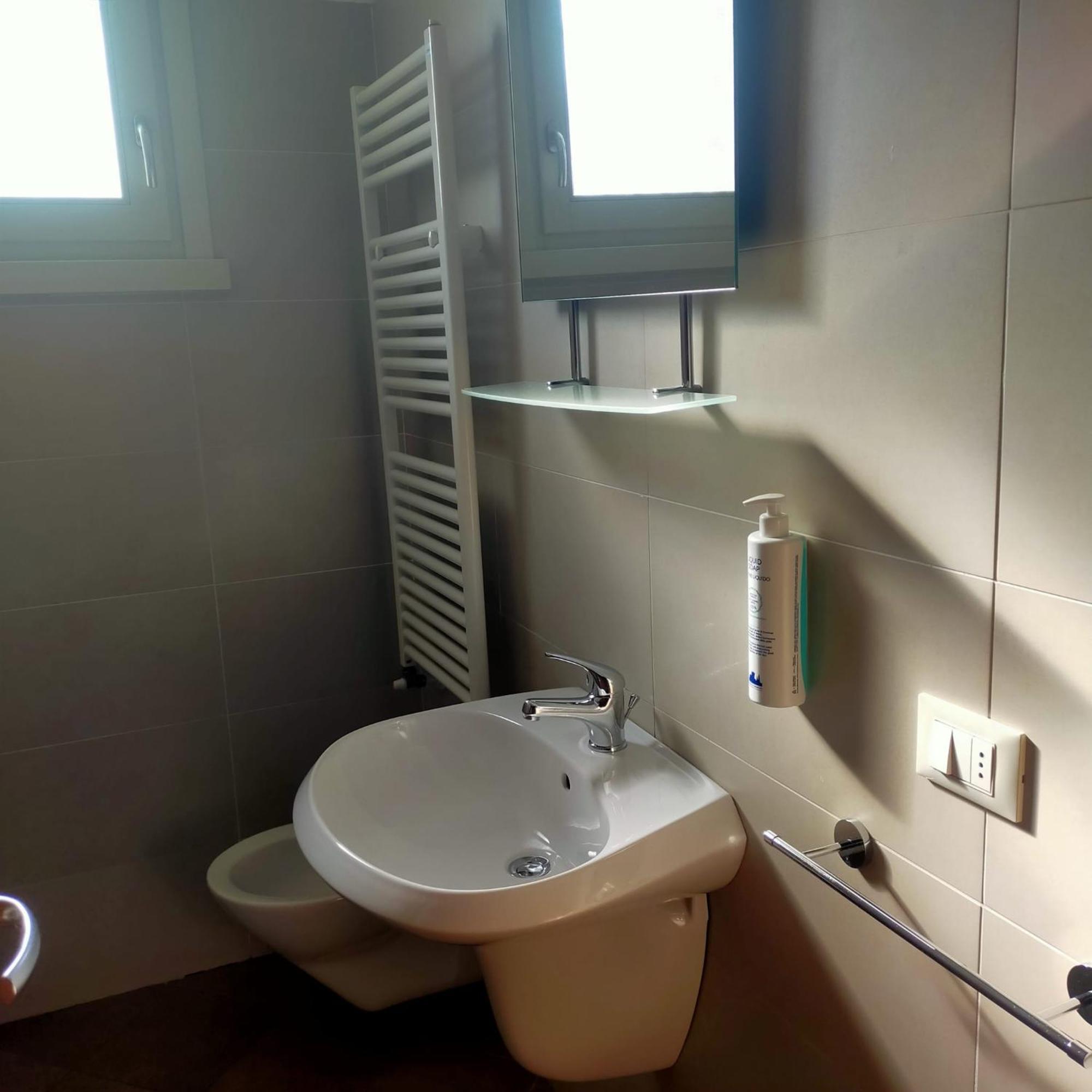 Residence Fiore Rosso Sirmione Room photo