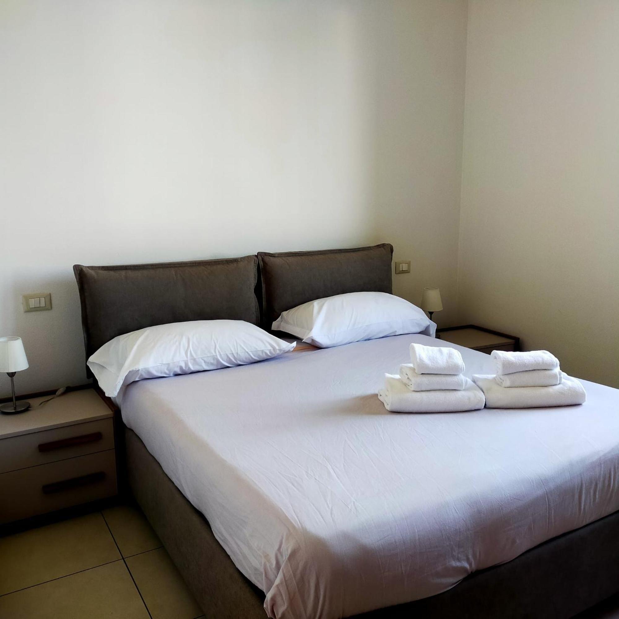 Residence Fiore Rosso Sirmione Room photo